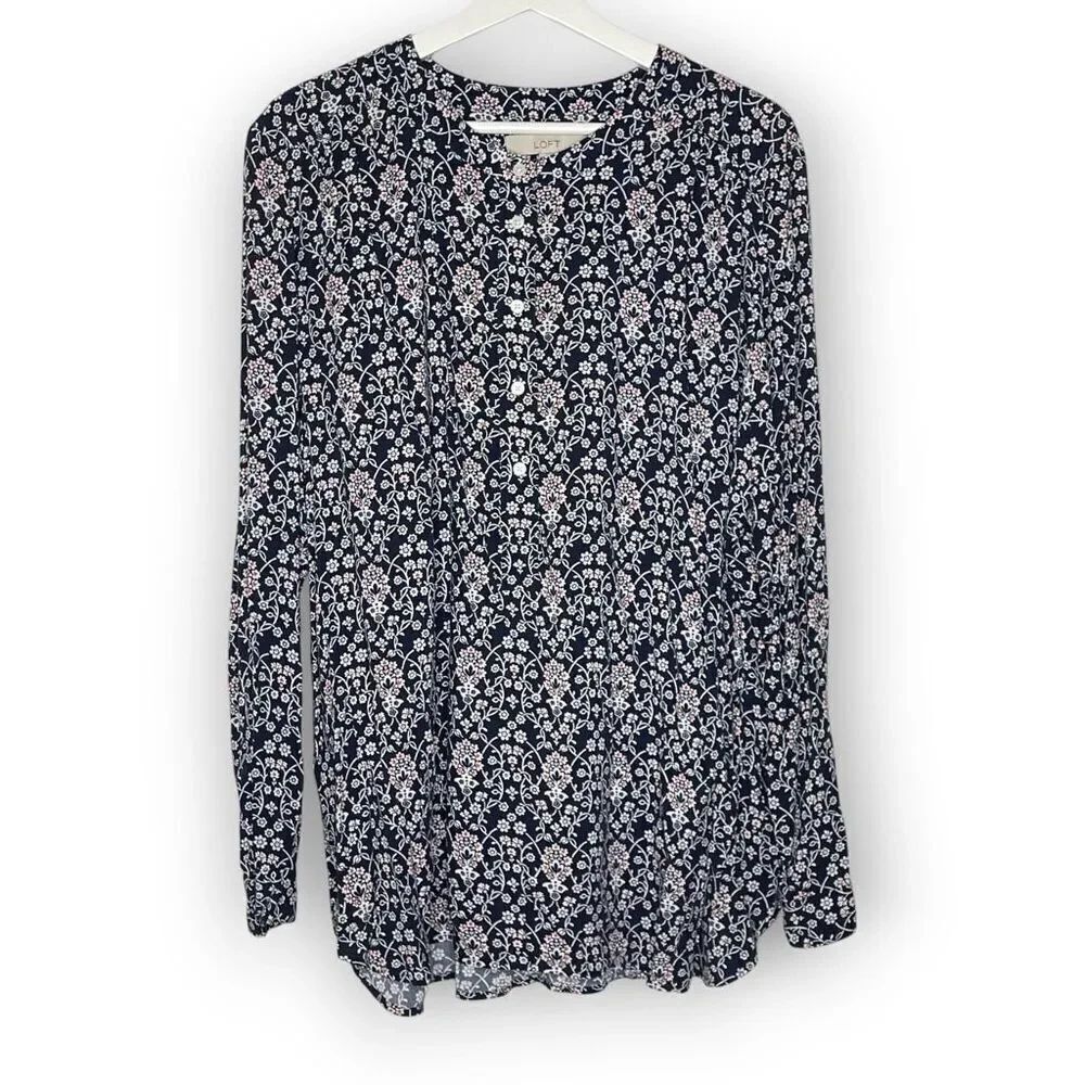 Ann Taylor Loft Long Sleeve Quarter Button Up Top Blouse Blue Floral Women’s XL